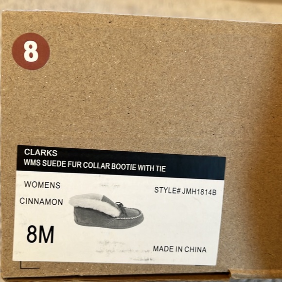 CLARKS Indoor, outdoor slippers. - Picture 6 of 6